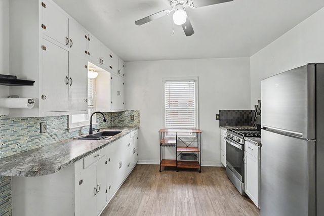 5936 SW 2nd Street, Des Moines, IA 50315