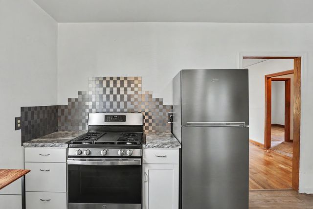 5936 SW 2nd Street, Des Moines, IA 50315