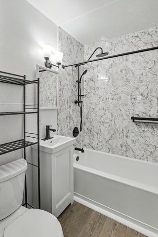5936 SW 2nd Street, Des Moines, IA 50315