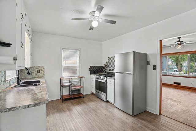 5936 SW 2nd Street, Des Moines, IA 50315