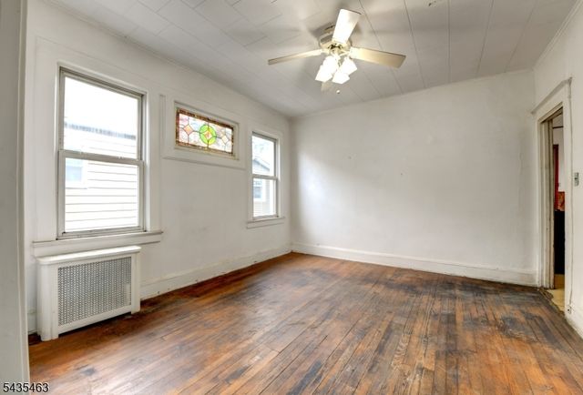 110 W 16Th St, Linden City, NJ 07036