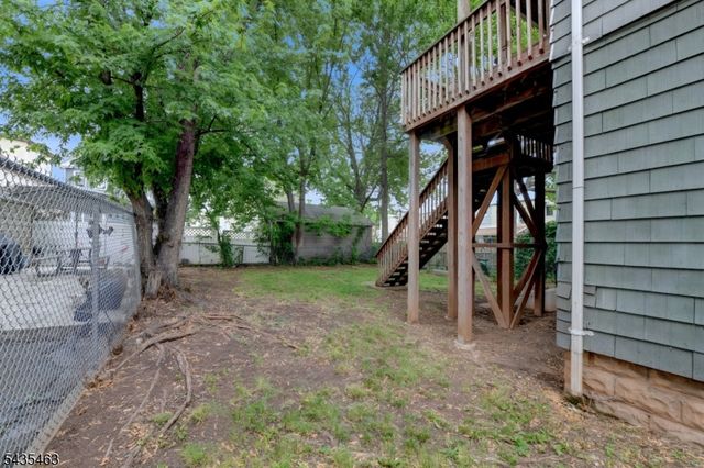 110 W 16Th St, Linden City, NJ 07036