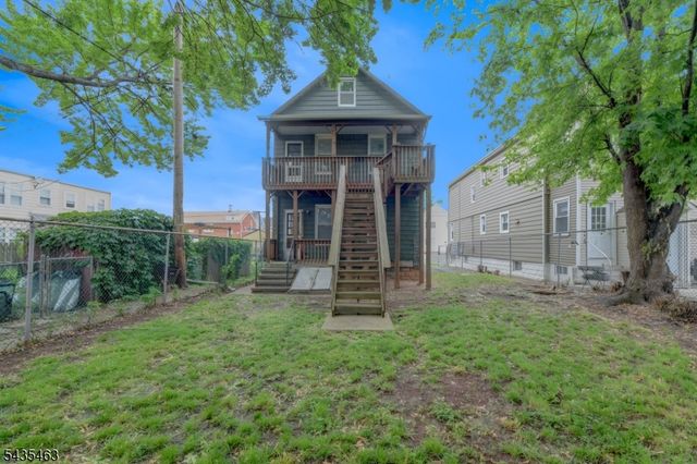 110 W 16Th St, Linden City, NJ 07036