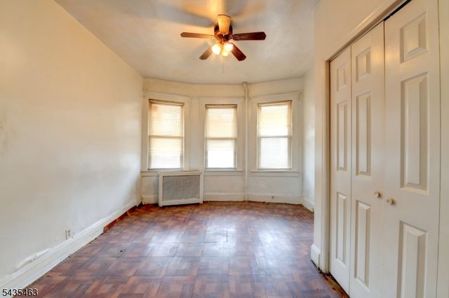 110 W 16Th St, Linden City, NJ 07036
