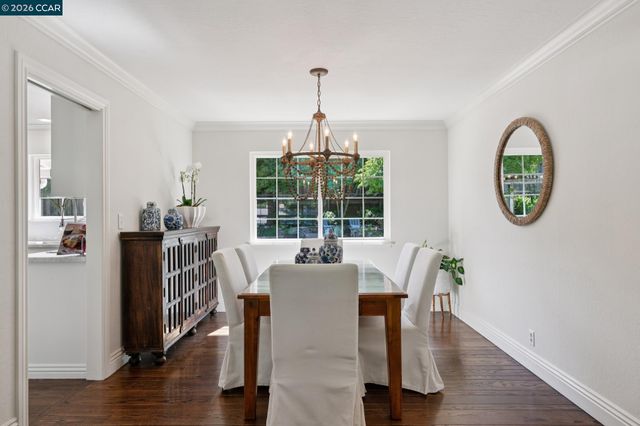 294 Deerfield Dr, Moraga, CA 94556