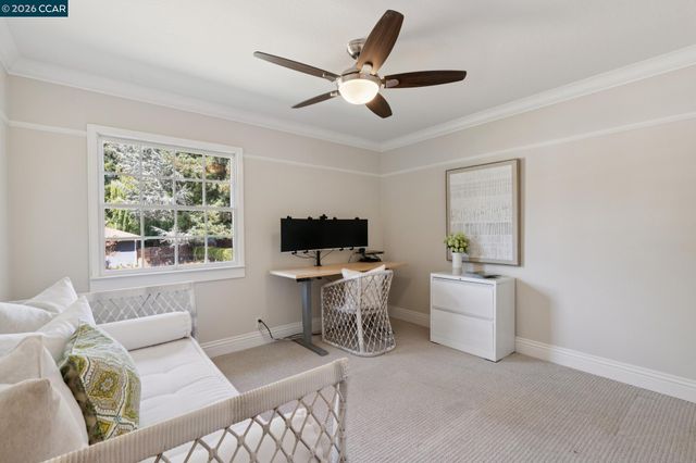 294 Deerfield Dr, Moraga, CA 94556