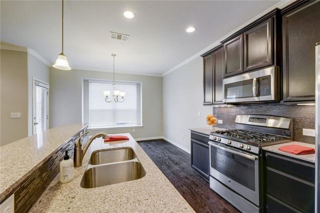 13400 Briarwick DR 903, Austin, TX 78729