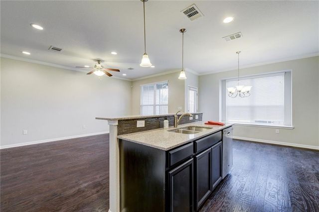 13400 Briarwick DR 903, Austin, TX 78729