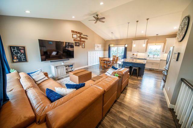 695 Marcus Pl NE, Byron, MN 55920