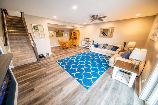 695 Marcus Pl NE, Byron, MN 55920