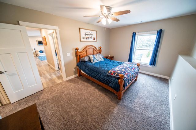 695 Marcus Pl NE, Byron, MN 55920