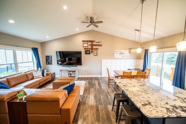 695 Marcus Pl NE, Byron, MN 55920