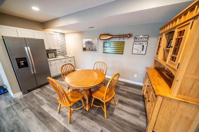 695 Marcus Pl NE, Byron, MN 55920