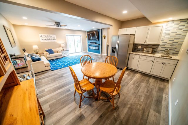 695 Marcus Pl NE, Byron, MN 55920