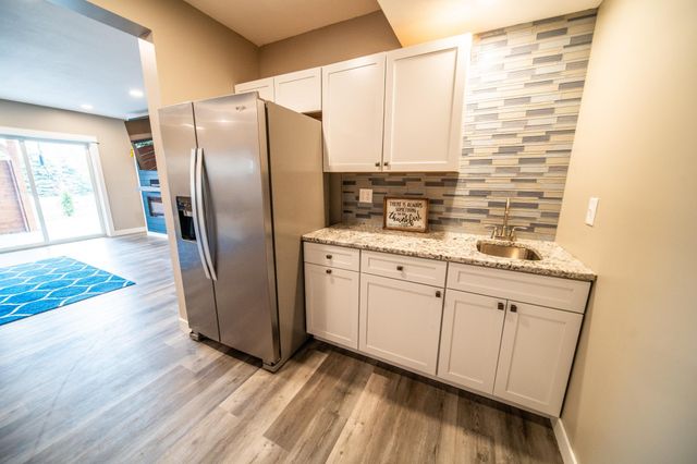 695 Marcus Pl NE, Byron, MN 55920