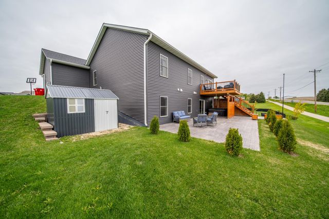 695 Marcus Pl NE, Byron, MN 55920