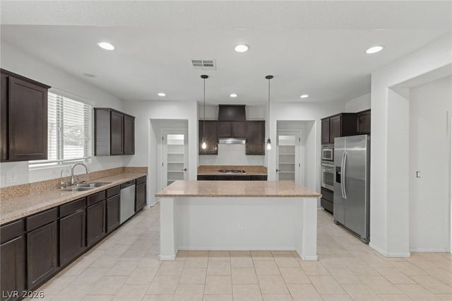 6637 Cliff Shore Court, North Las Vegas, NV 89084