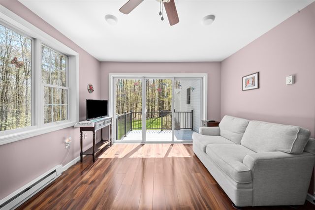 15 Earle Drive, Lee, NH 03861