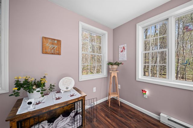 15 Earle Drive, Lee, NH 03861