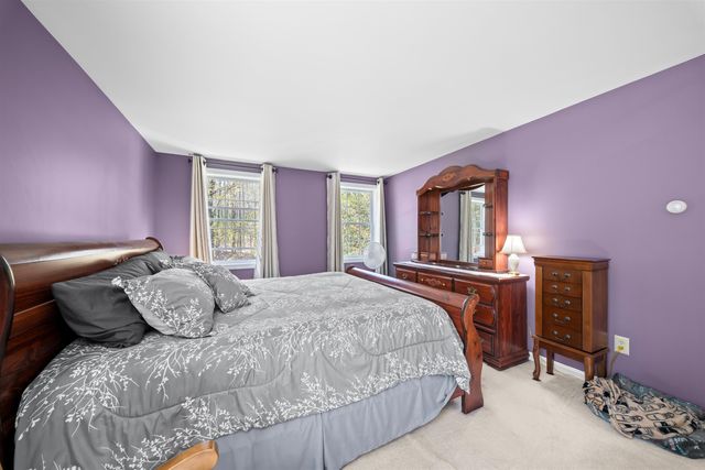 15 Earle Drive, Lee, NH 03861