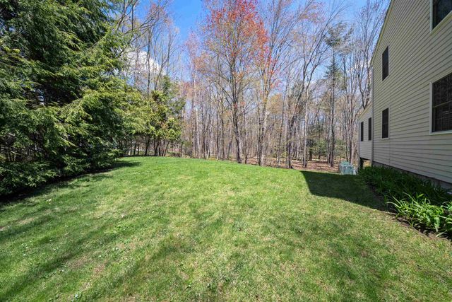 15 Earle Drive, Lee, NH 03861