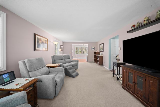 15 Earle Drive, Lee, NH 03861