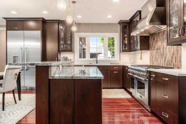 487 E Beck Street, Columbus, OH 43206