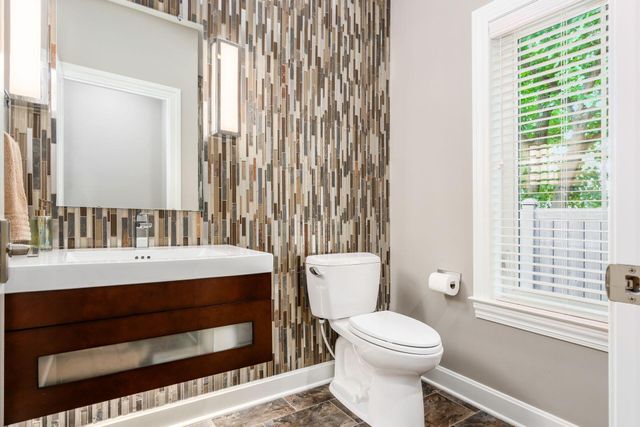 487 E Beck Street, Columbus, OH 43206