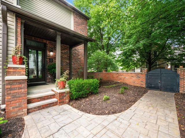 487 E Beck Street, Columbus, OH 43206