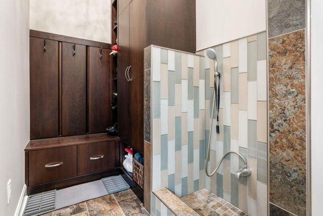 487 E Beck Street, Columbus, OH 43206