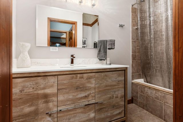 487 E Beck Street, Columbus, OH 43206