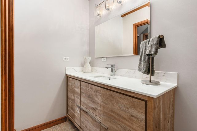 487 E Beck Street, Columbus, OH 43206