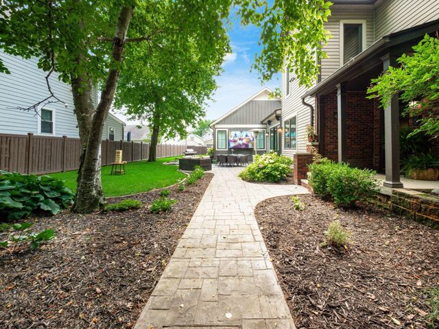 487 E Beck Street, Columbus, OH 43206