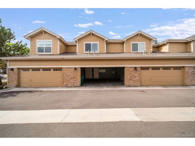 1753 S Buchanan Cir, Aurora, CO 80018