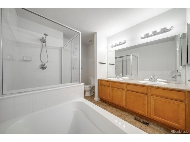 1753 S Buchanan Cir, Aurora, CO 80018