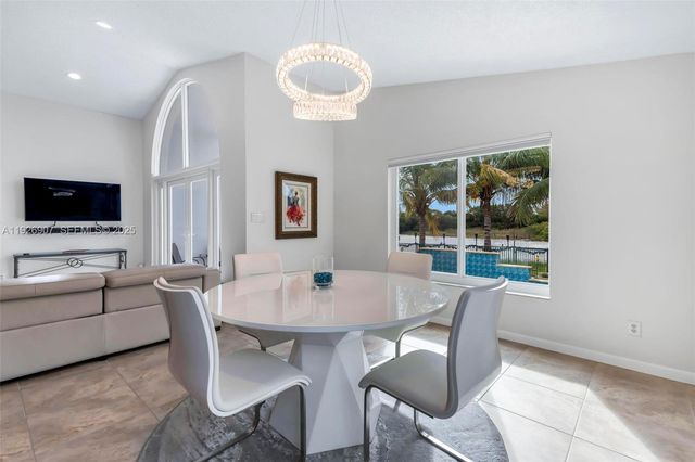 17958 SW 14th St, Pembroke Pines, FL 33029