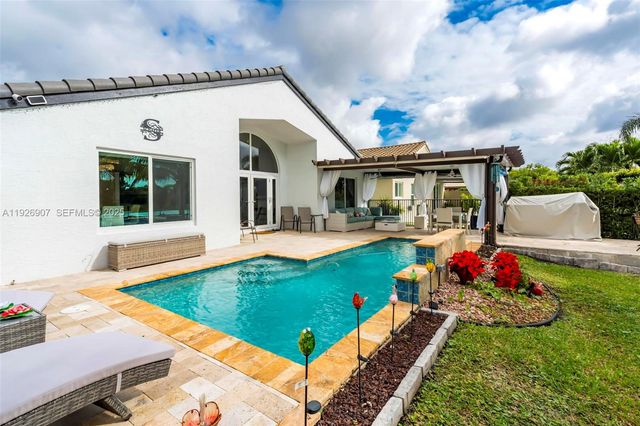 17958 SW 14th St, Pembroke Pines, FL 33029