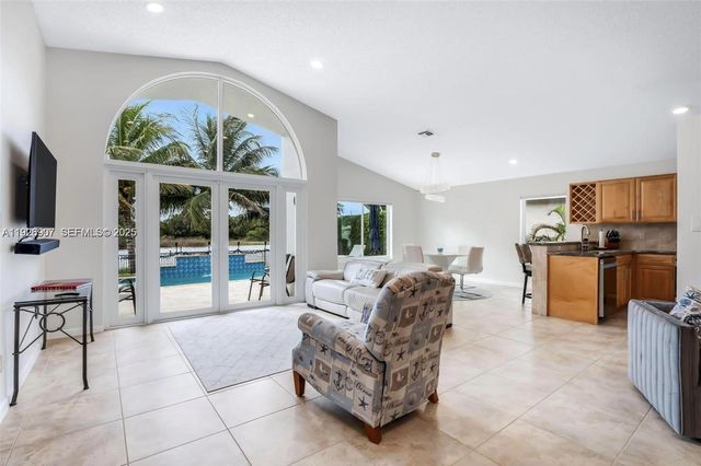 17958 SW 14th St, Pembroke Pines, FL 33029