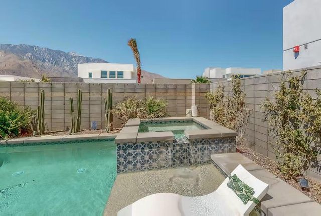 3534 Ambassador Drive, Palm Springs, CA 92262