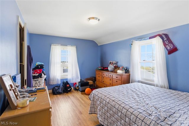 5187 Mayview Road, Lyndhurst, OH 44124