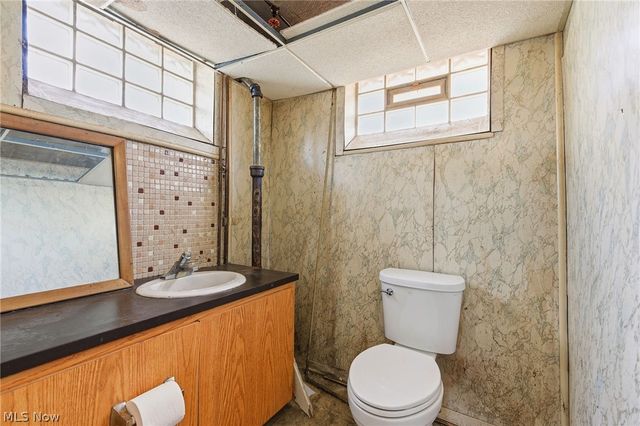 5187 Mayview Road, Lyndhurst, OH 44124