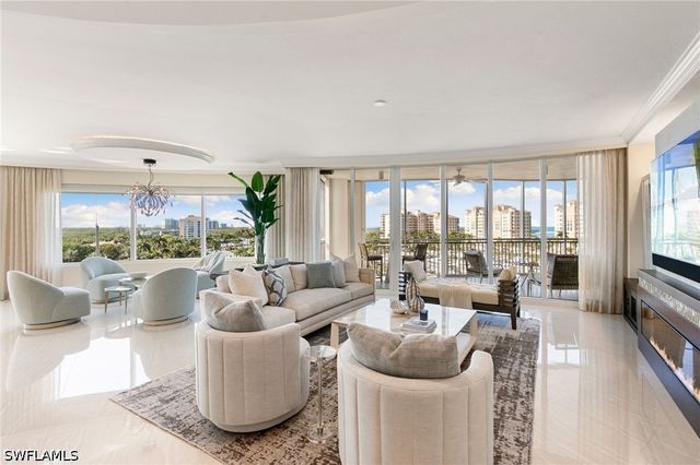 13665 Vanderbilt DR 701, Naples, FL 34110