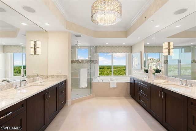 13665 Vanderbilt DR 701, Naples, FL 34110