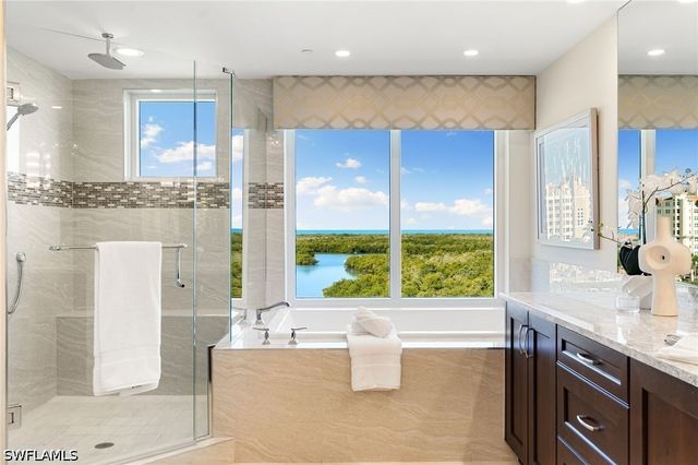 13665 Vanderbilt DR 701, Naples, FL 34110