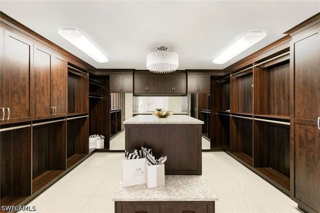 13665 Vanderbilt DR 701, Naples, FL 34110