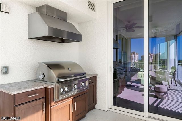 13665 Vanderbilt DR 701, Naples, FL 34110