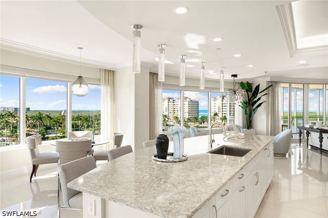 13665 Vanderbilt DR 701, Naples, FL 34110