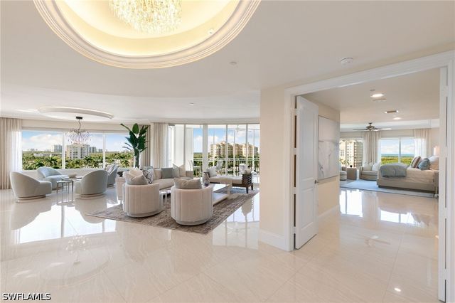 13665 Vanderbilt DR 701, Naples, FL 34110