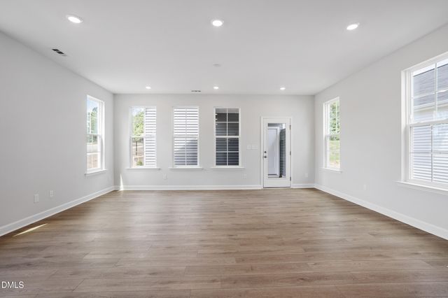 396 White Oak Garden Way 236, Garner, NC 27529