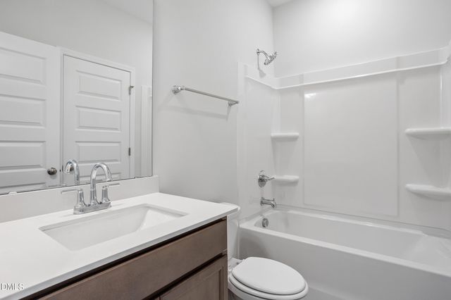 396 White Oak Garden Way 236, Garner, NC 27529